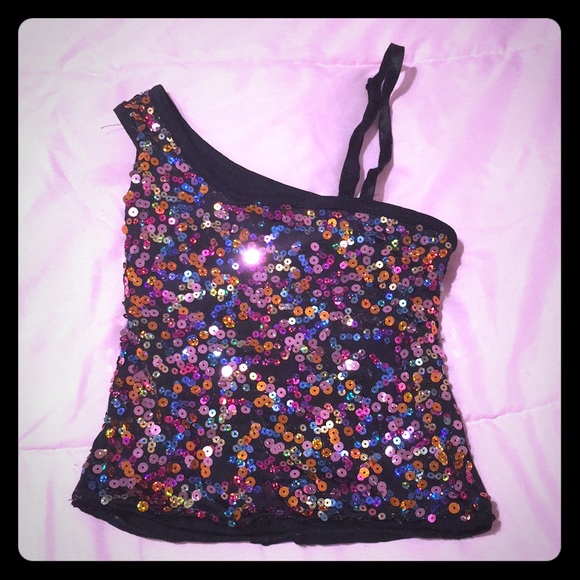 A great shirt for gymnastics and other places to - Picture 1 of 2